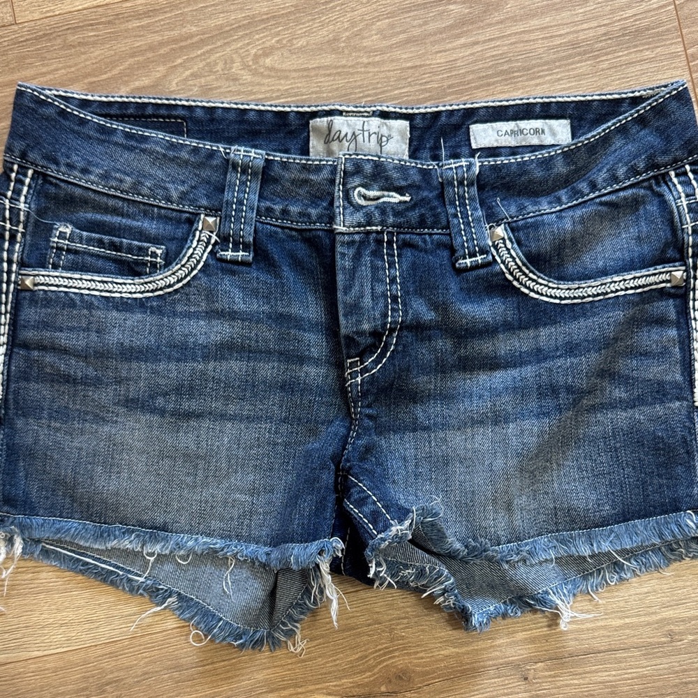 Daytrip Women's Dark Blue Denim Jean Shorts